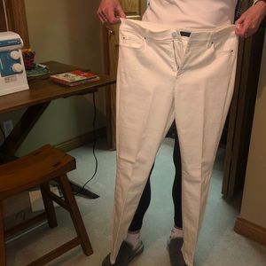 Ann Taylor 12 Tall White Skinny Jeans
